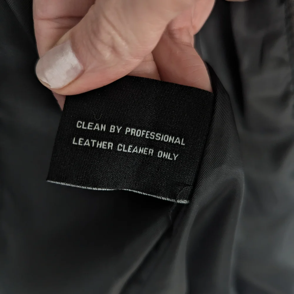 Anne Klein Black Leather Jacket with Classic Design - Picture 8 of 14